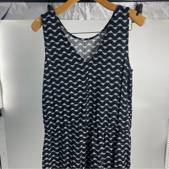 Old Navy Black and white geometric Minimalist Ankle  jumpsuit Small - Picture 9 of 14